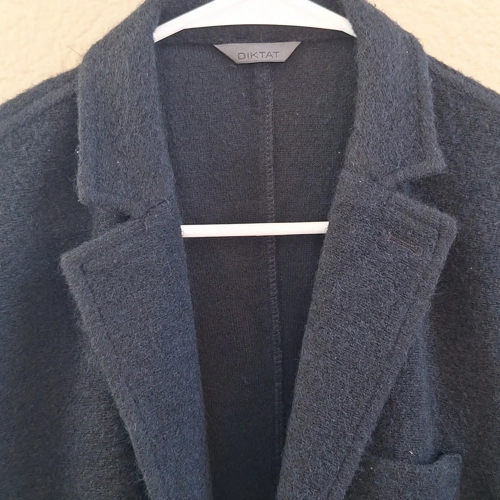 Elegant DIKTAT Made In ITALY Dark BLUE Blazer for Men, SIZE 46